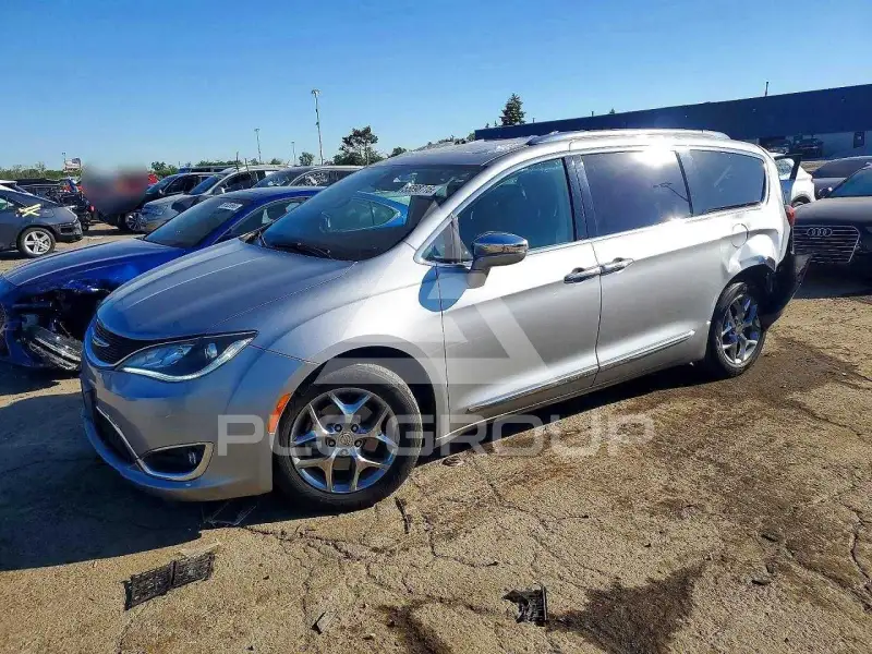 2018 Chrysler PACIFICA фото