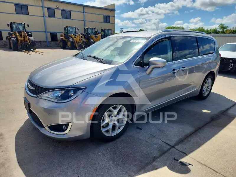 2018 Chrysler PACIFICA photo