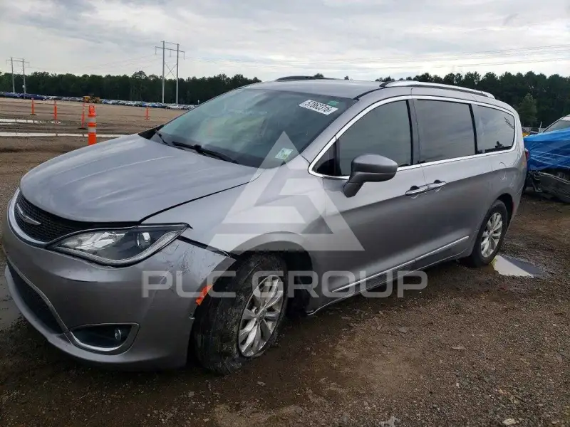 2018 Chrysler PACIFICA photo