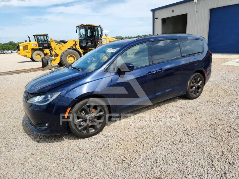 2018 Chrysler PACIFICA photo