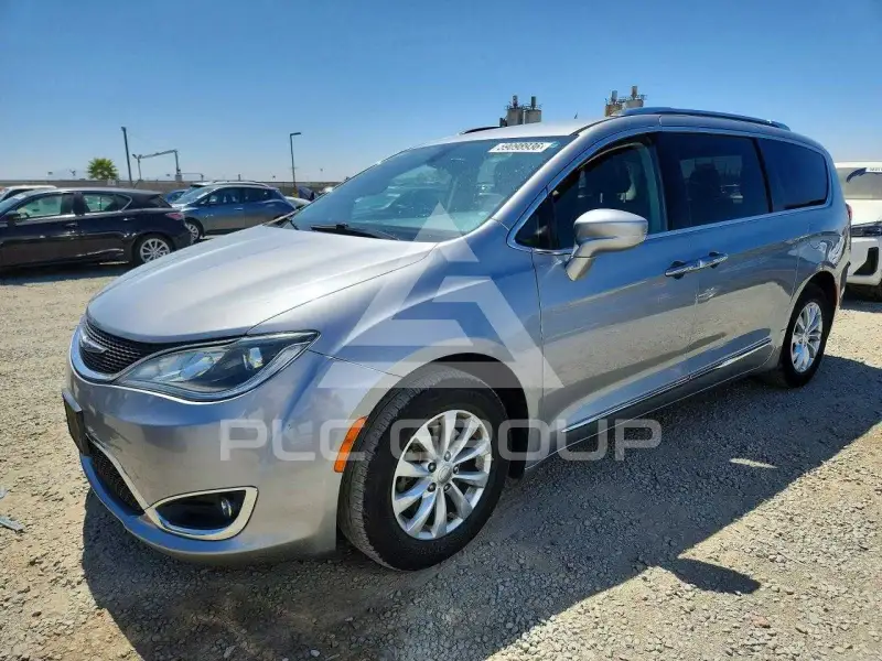2018 Chrysler PACIFICA photo