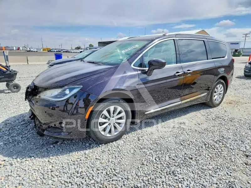 2018 Chrysler PACIFICA фото