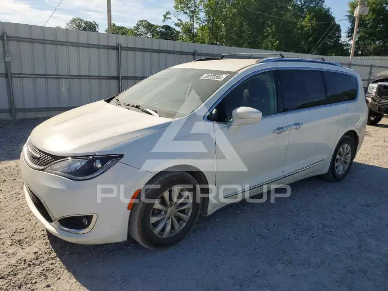 2018 Chrysler PACIFICA photo