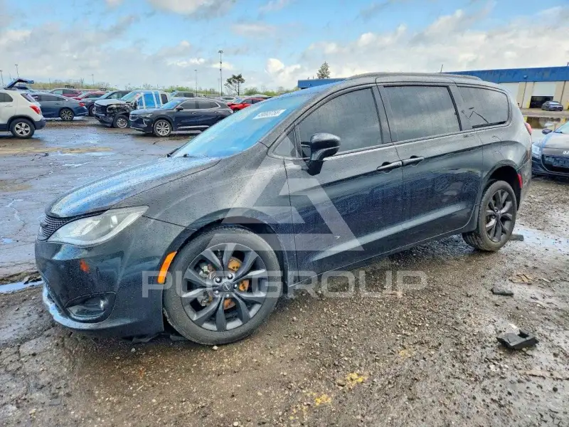 2018 Chrysler PACIFICA фото
