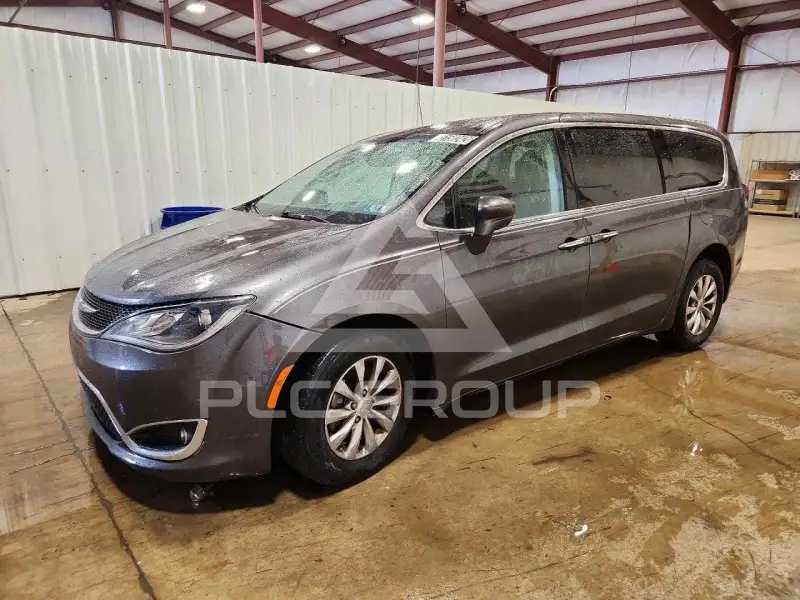 2018 Chrysler PACIFICA фото