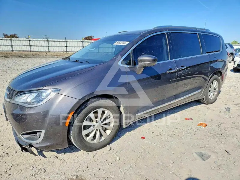 2018 Chrysler PACIFICA фото