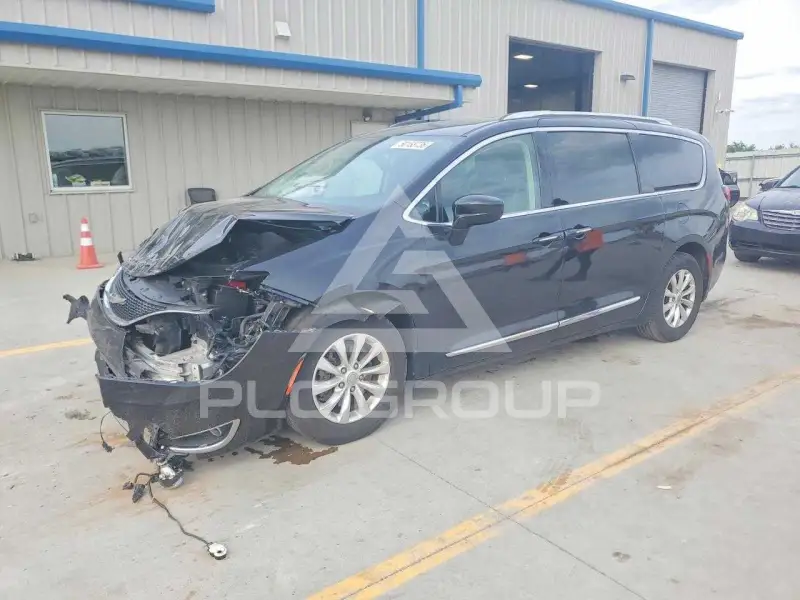 2018 Chrysler PACIFICA фото