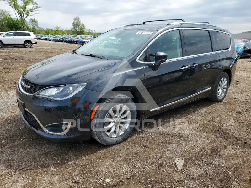 2018 Chrysler PACIFICA фото
