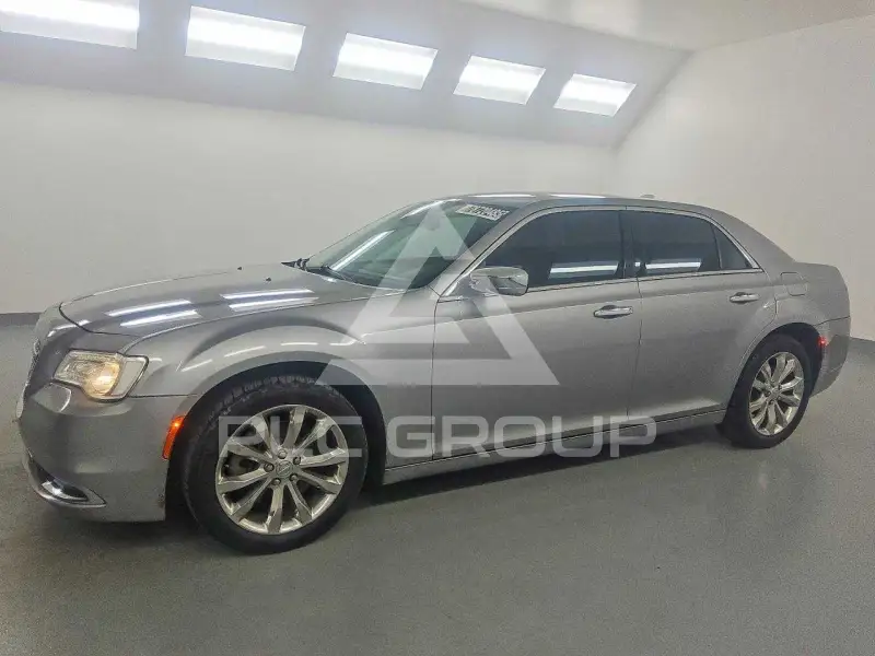 2018 Chrysler 300 фото