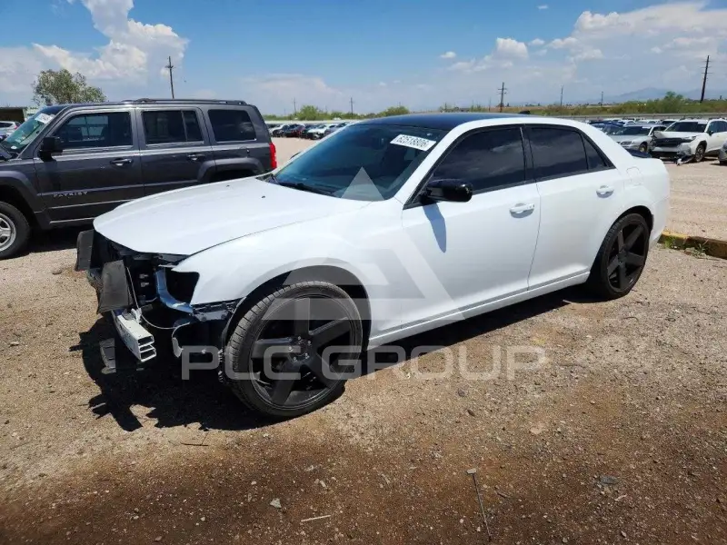 2018 Chrysler 300 photo