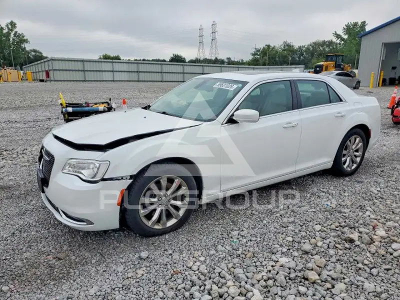 2018 Chrysler 300 фото