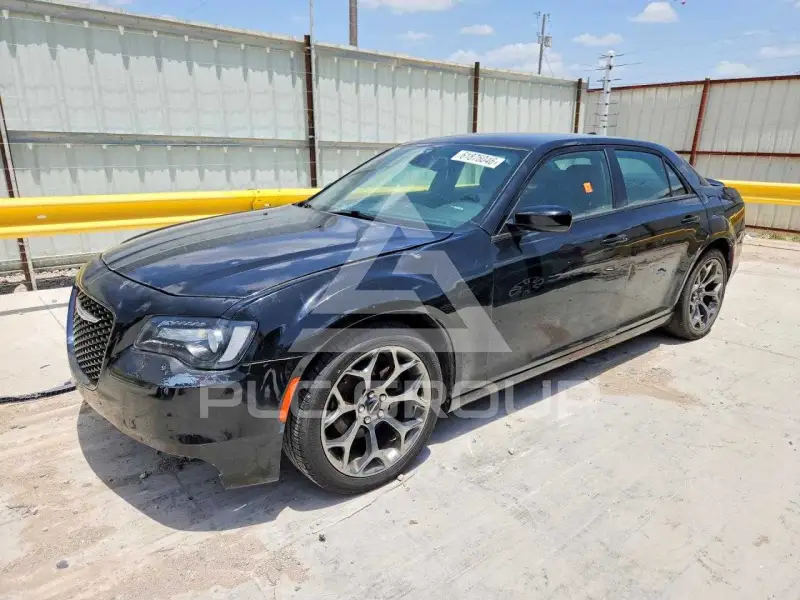 2018 Chrysler 300 фото
