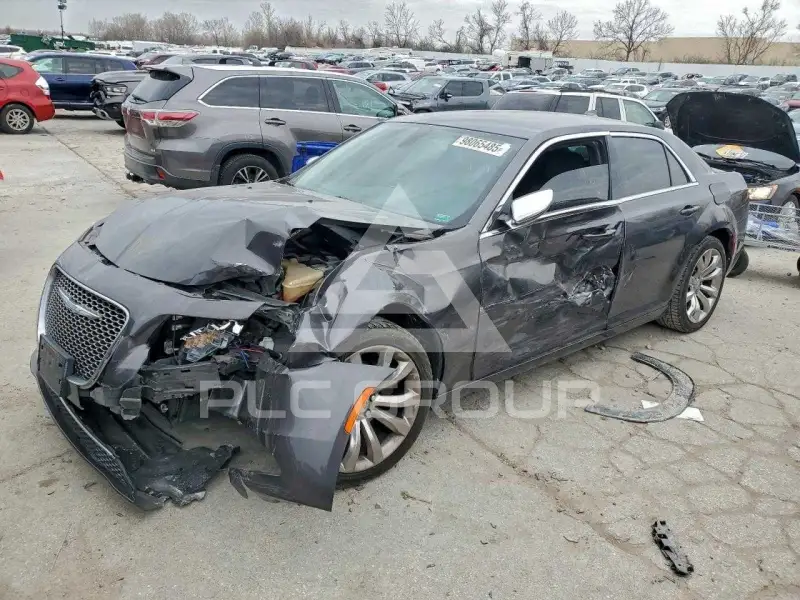 2018 Chrysler 300 фото