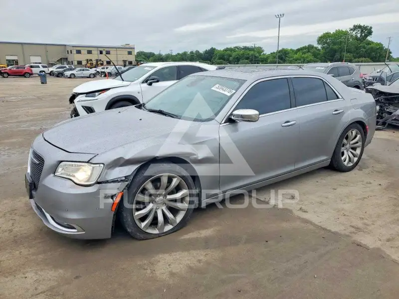 2018 Chrysler 300 фото