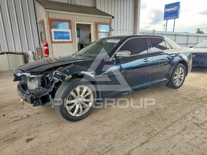 2018 Chrysler 300 фото