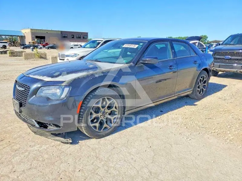 2018 Chrysler 300 фото