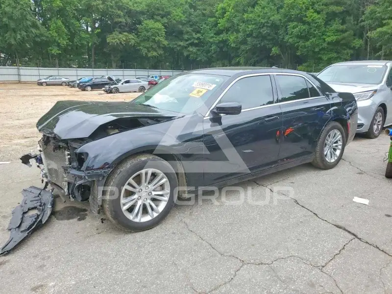 2018 Chrysler 300 фото