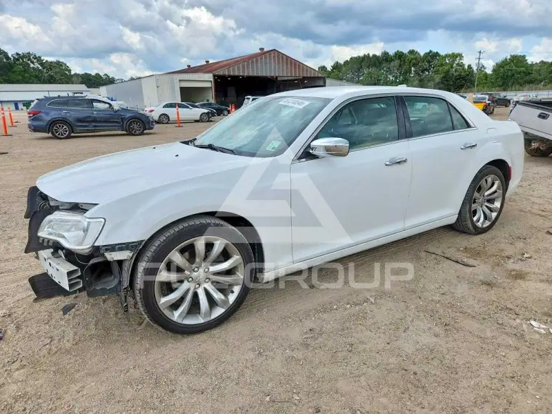 2018 Chrysler 300 фото