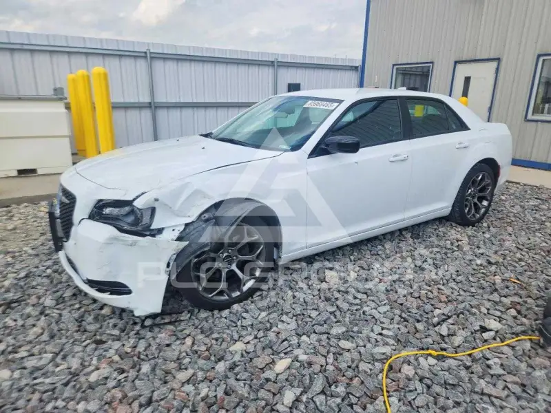 2018 Chrysler 300 фото