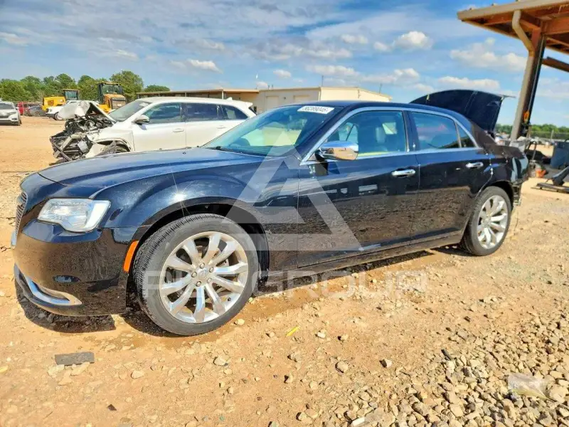 2018 Chrysler 300 фото