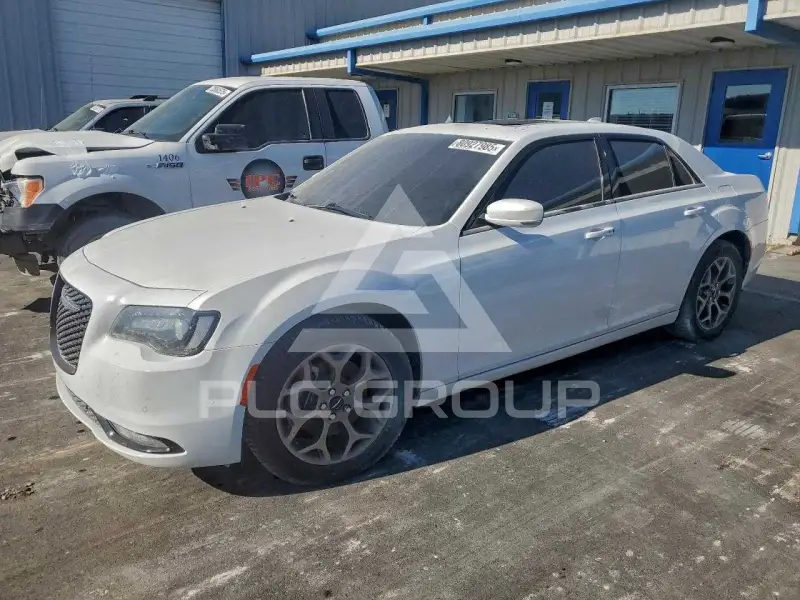 2018 Chrysler 300 фото
