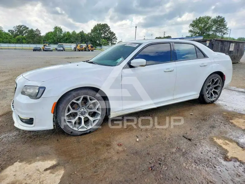 2018 Chrysler 300 фото