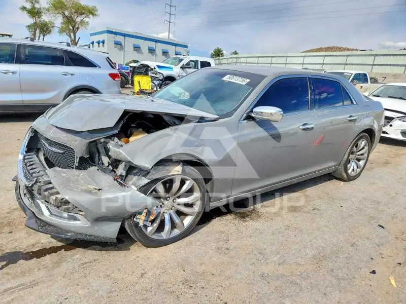 2018 Chrysler 300 фото