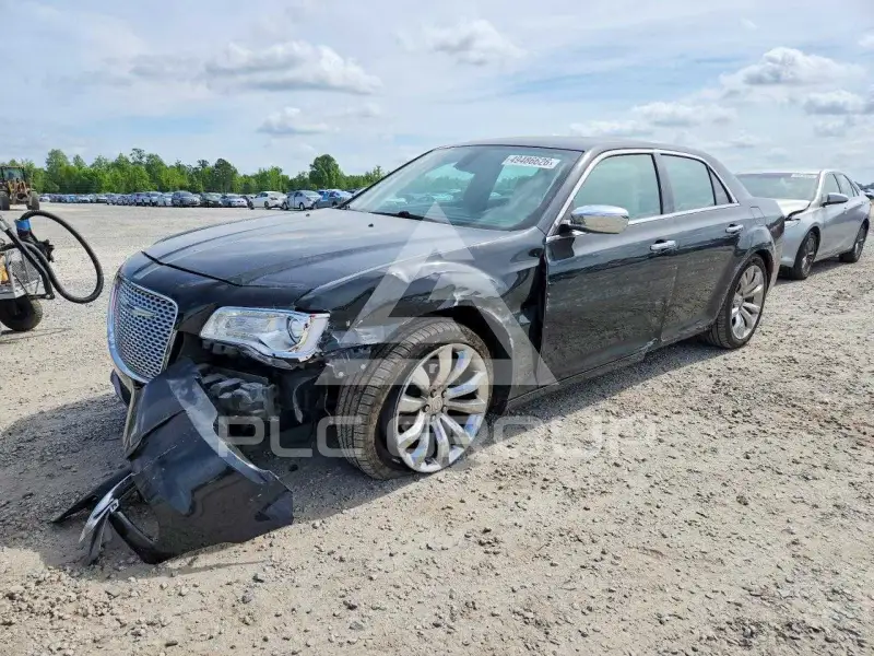 2018 Chrysler 300 фото