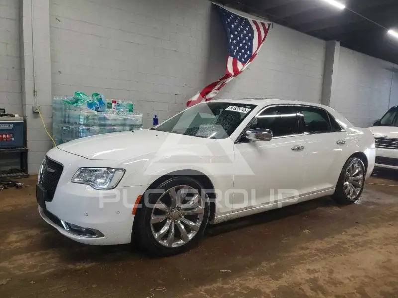2018 Chrysler 300 photo