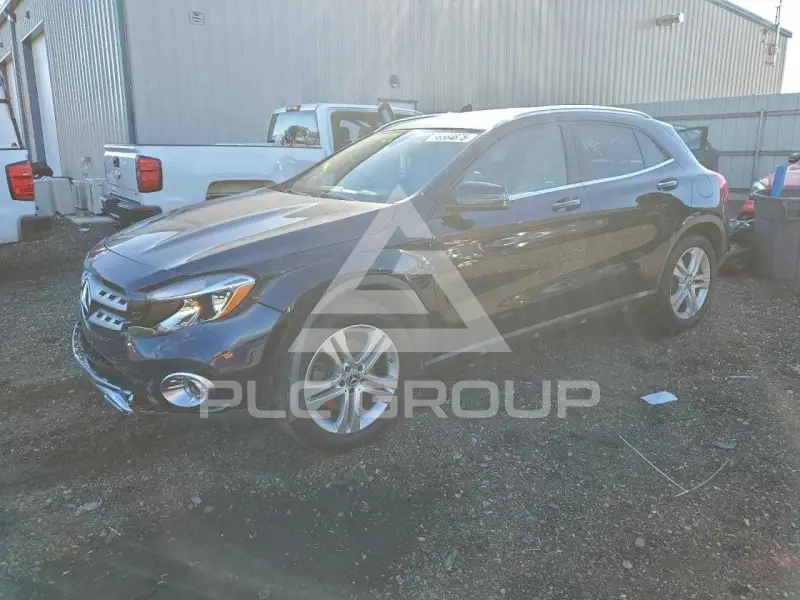 2018 Mercedes Benz GLA-Class фото