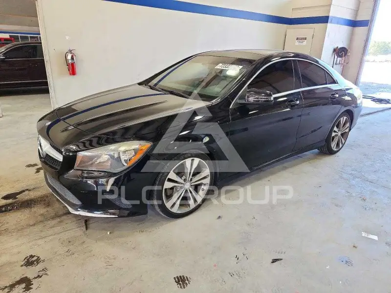 2018 Mercedes Benz CLA-Class фото
