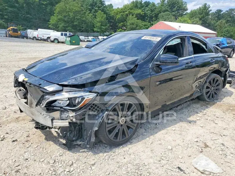 2018 Mercedes Benz CLA-Class фото