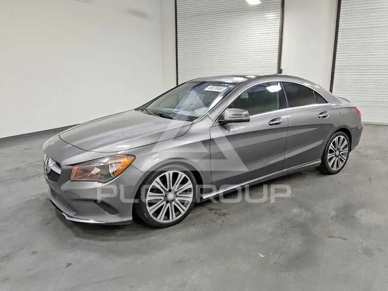 2018 Mercedes Benz CLA-Class фото