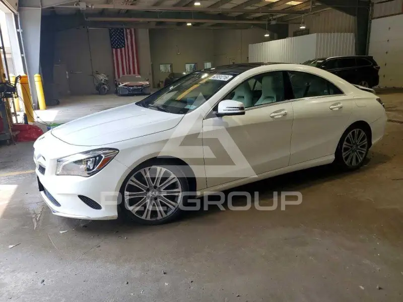 2018 Mercedes Benz CLA-Class фото
