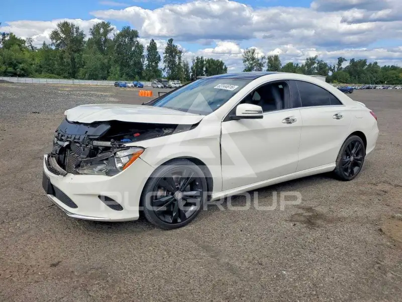 2018 Mercedes Benz CLA-Class фото