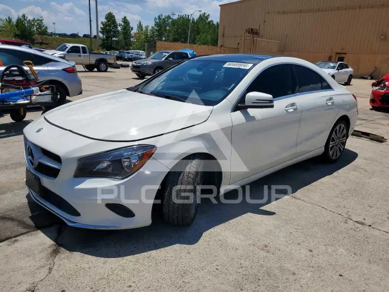 2018 Mercedes Benz CLA-Class фото