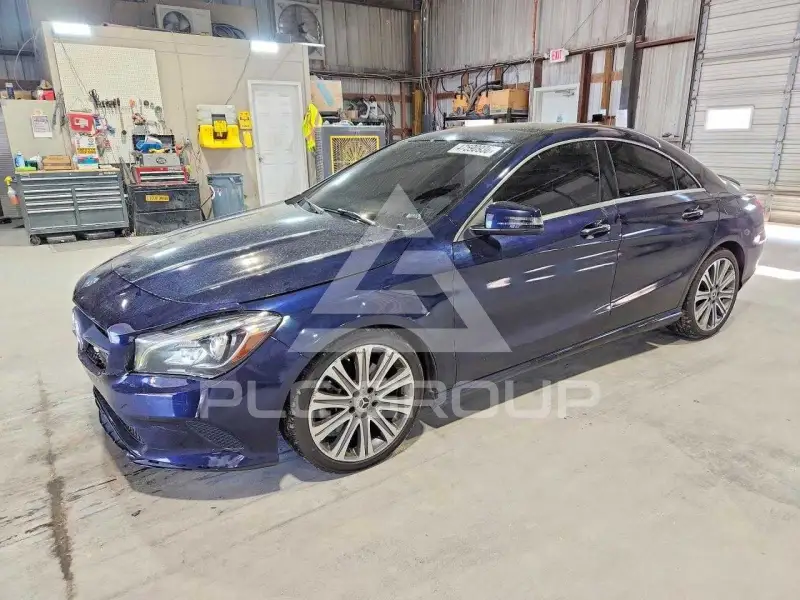 2018 Mercedes Benz CLA-Class фото