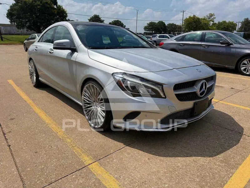 2018 Mercedes Benz CLA-Class фото