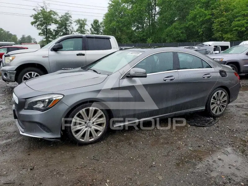 2018 Mercedes Benz CLA-Class фото