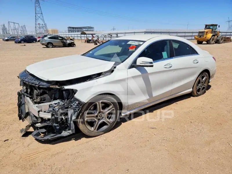 2018 Mercedes Benz CLA-Class фото