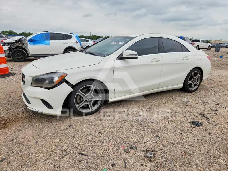2018 Mercedes Benz CLA-Class фото