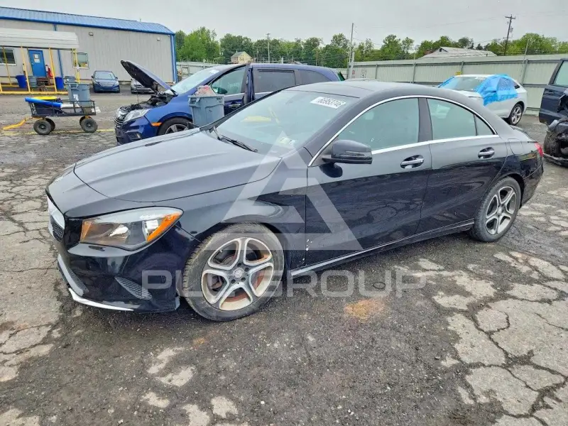 2018 Mercedes Benz CLA-Class фото