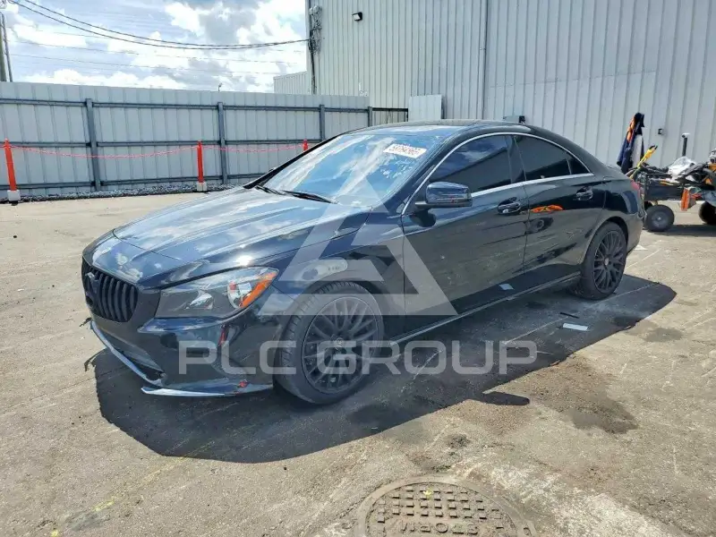 2018 Mercedes Benz CLA-Class фото