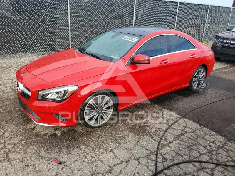 2018 Mercedes Benz CLA-Class фото