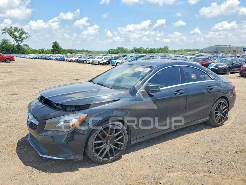 2018 Mercedes Benz CLA-Class фото