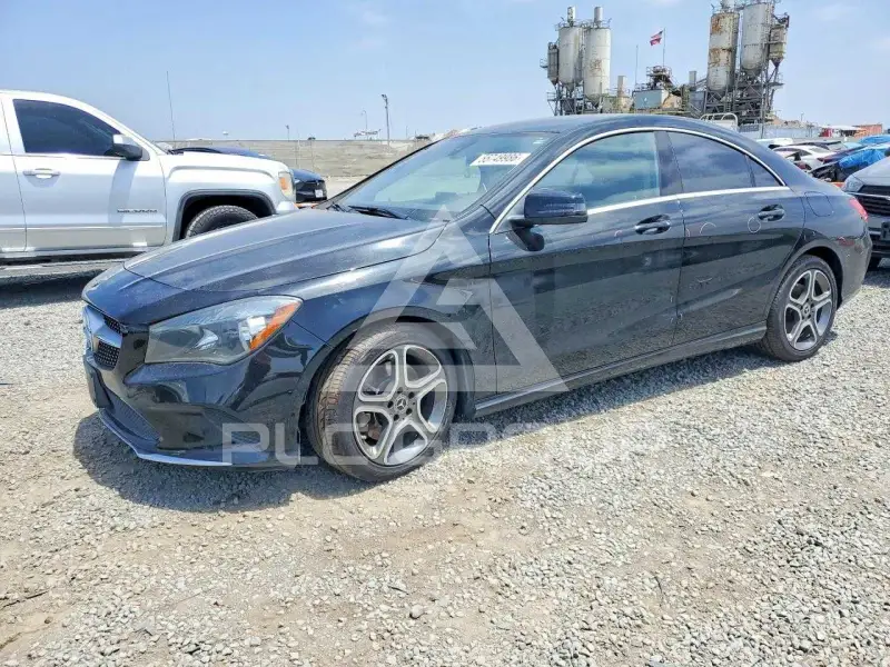 2018 Mercedes Benz CLA-Class фото
