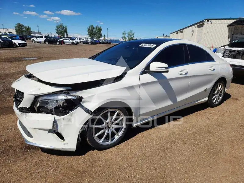 2018 Mercedes Benz CLA-Class фото