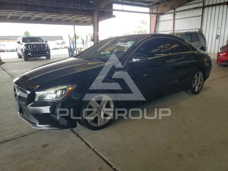 2018 Mercedes Benz CLA-Class фото