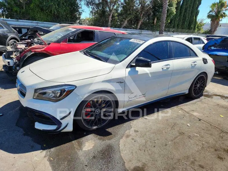 2018 Mercedes Benz CLA-Class фото