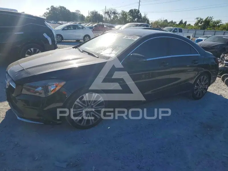 2018 Mercedes Benz CLA-Class фото